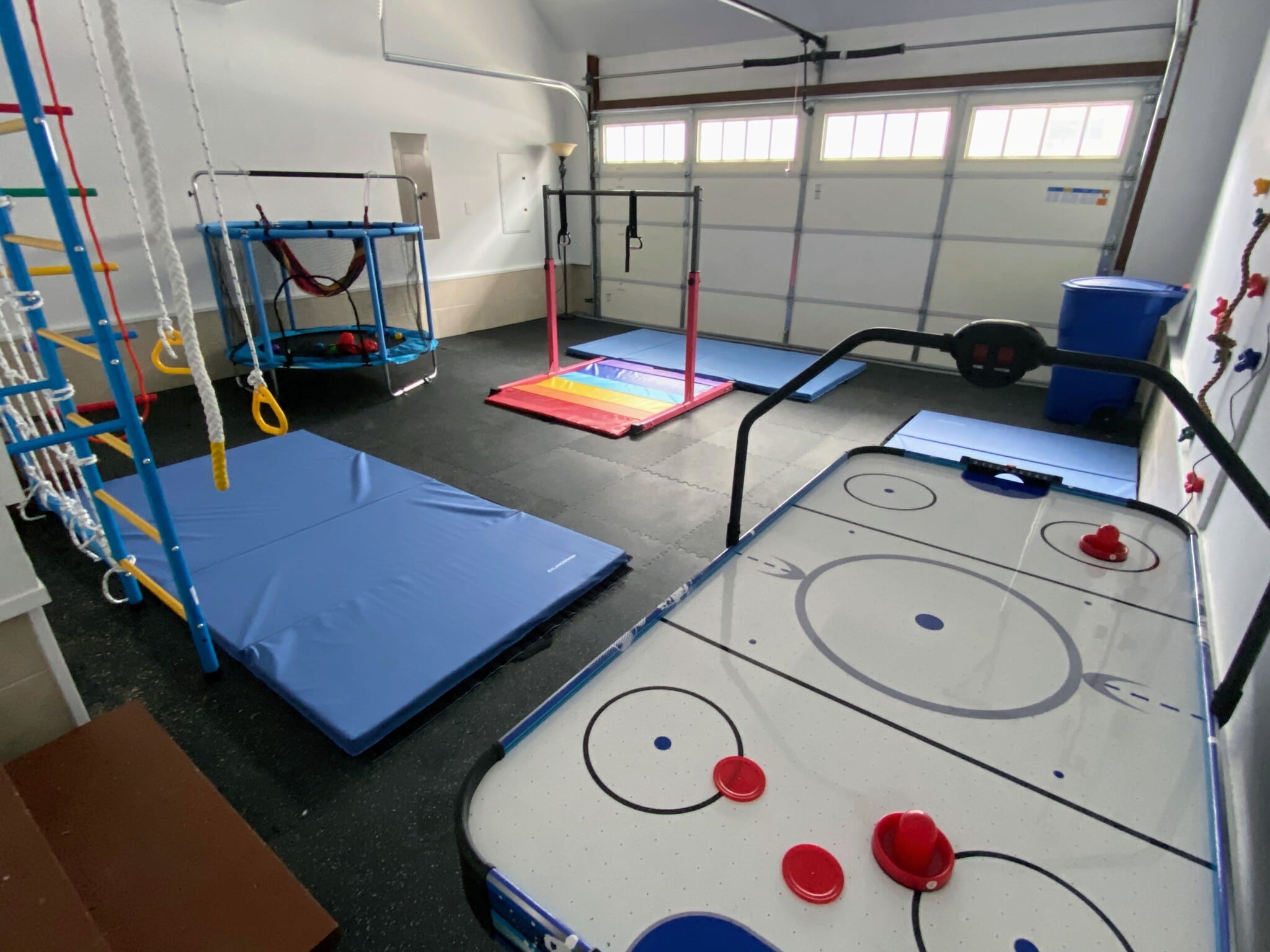 air hockey - 33 Landmark Ln