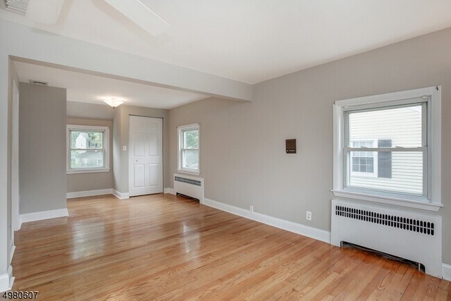 Building Photo - 30 E Young St