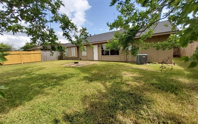Building Photo - 8354 S Meadow Bird Cir