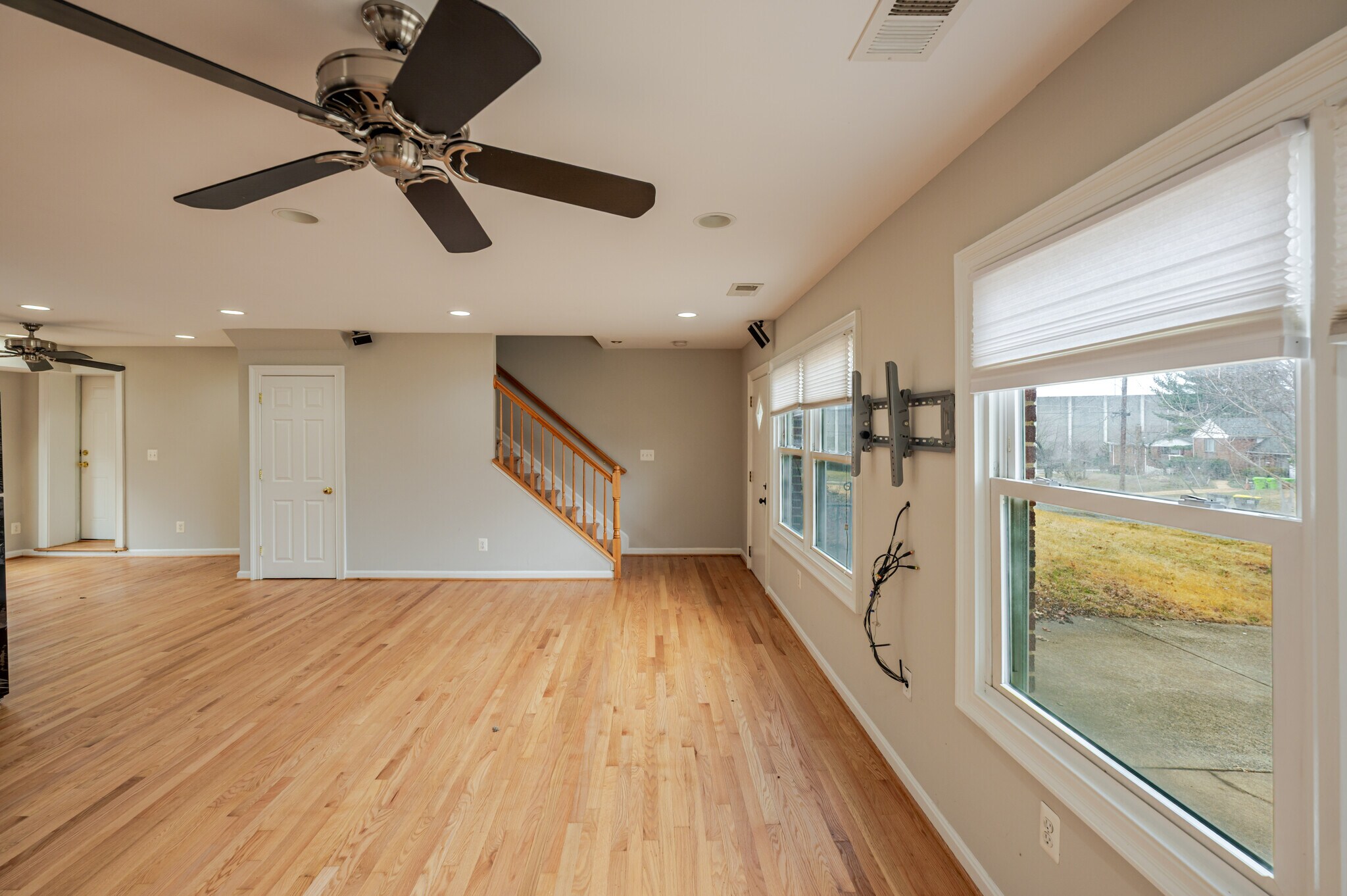 Building Photo - 5806 Flanders St