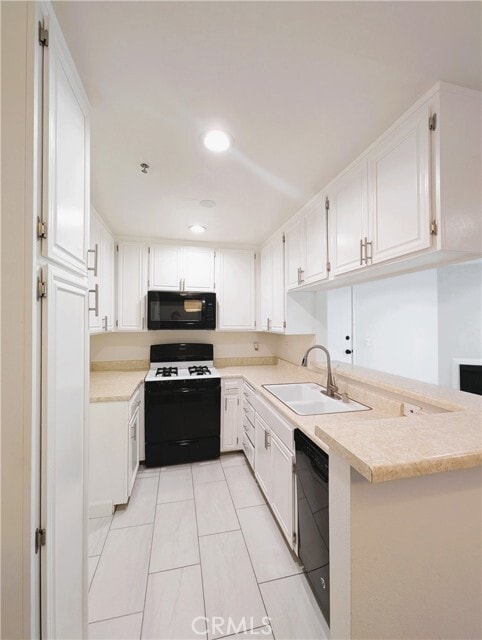 Building Photo - 11162 Camarillo St