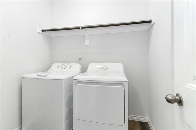 Building Photo - 2520 Prickly Pne Trl