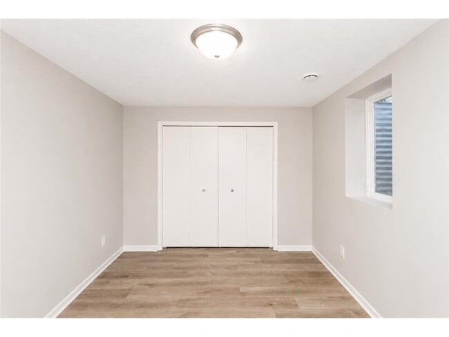Building Photo - 2331 N Sheridan Ave