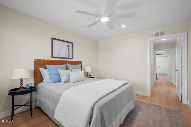 Building Photo - 66 W Garden Green