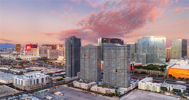 Building Photo - 4575 Dean Martin Dr