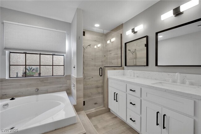 Building Photo - 3959 Salisbury Pl