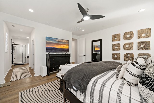 Building Photo - 32230 Penstemon Wy