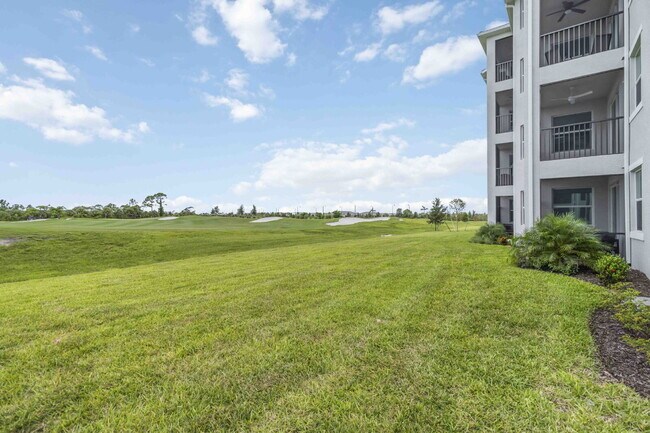 Building Photo - "Fully Furnished 2-Bed, 2-Bath Condo in Wellen Golf!"