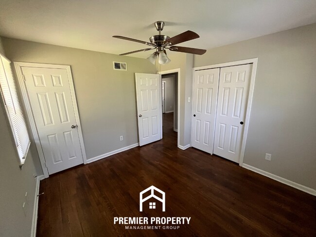 Building Photo - Charming 3BR/1.5BA Whitehaven Home | Low-Maintenance Tile Floors & Huge Fenced Yard