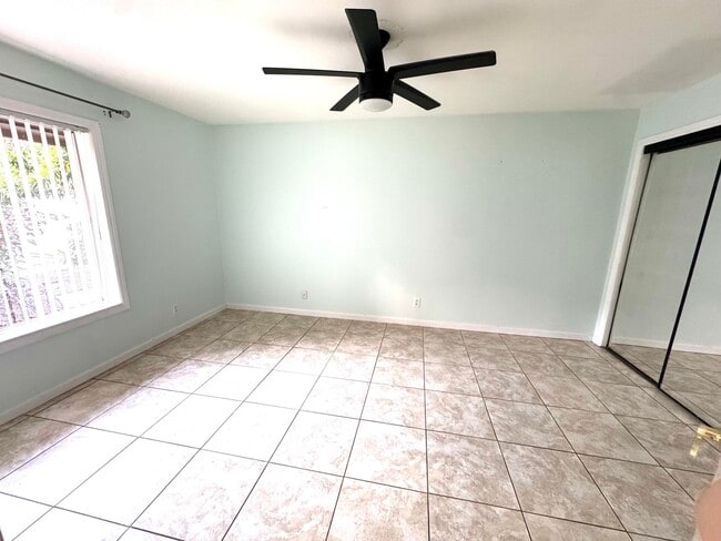 Building Photo - 5304 Bosque Ln