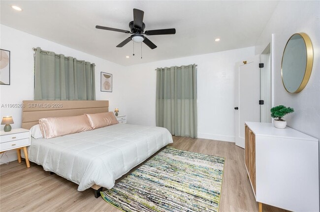 Building Photo - 3321 NW 19th Terrace