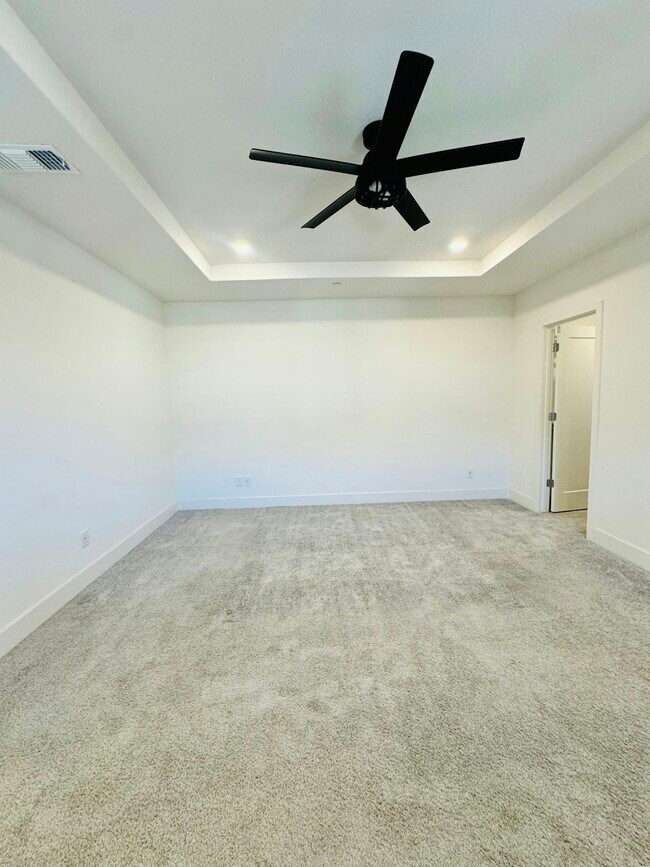 Building Photo - 5720 Greige Cir