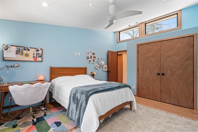 Building Photo - 14 Tall Tree Ct