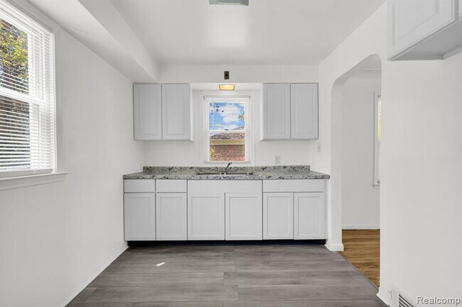 Building Photo - 18792 Old Homestead Dr