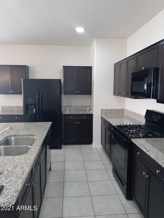 Building Photo - 30238 W Verde Ln