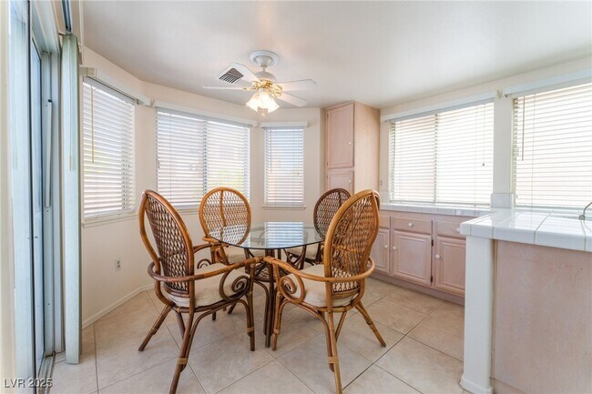 Building Photo - 5124 Appealing Ct