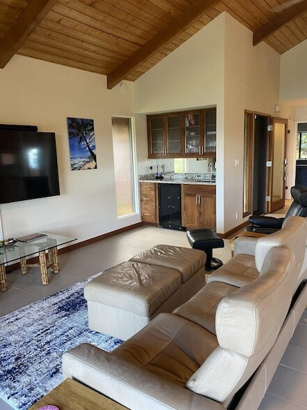 Building Photo - 4103 N Paua Way