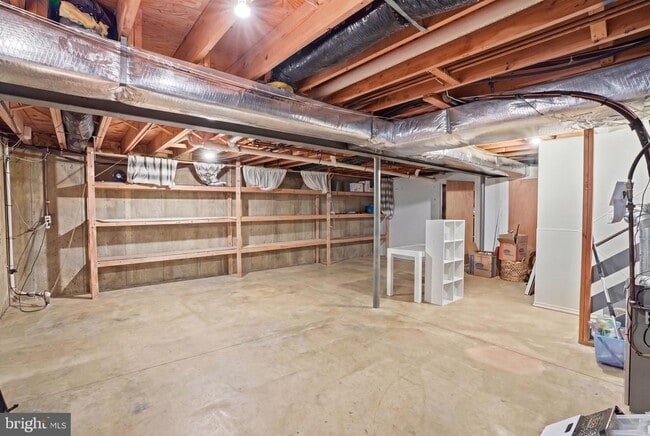 Building Photo - 138 Medinah Dr