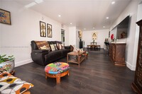 Building Photo - 12850 SW 43rd Dr