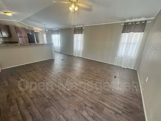 Building Photo - 8701 NE 107th Pl