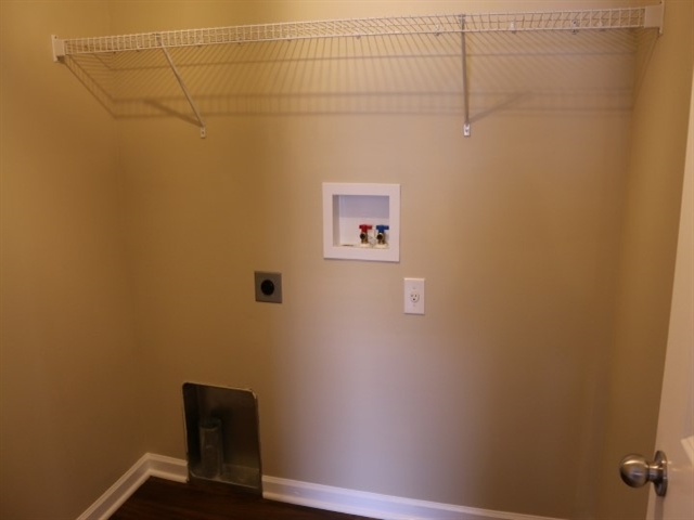Building Photo - 9073 Bunker Hill Way