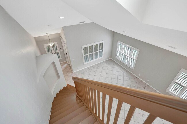 Building Photo - Amazing 4 Bedroom, 3 Bath home plus large 21'x11' loft located in Parkland Isles!