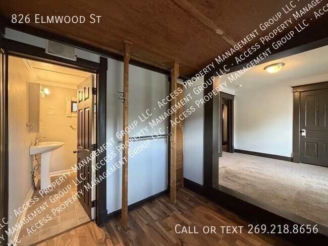 Building Photo - 826 Elmwood St