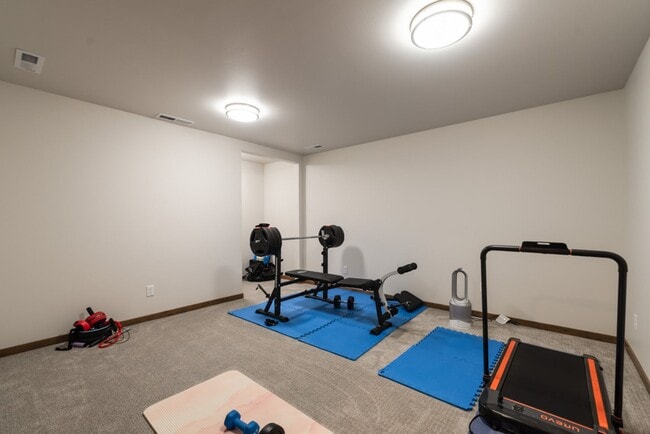 Building Photo - Beautiful Single Family Home in North Bismarck