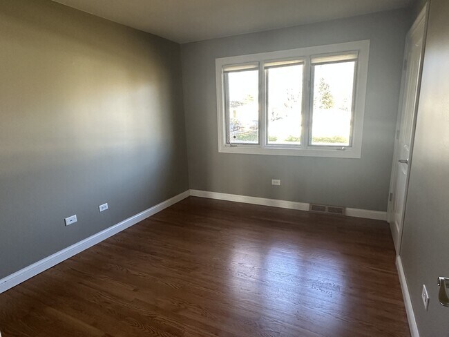 Building Photo - 28W661 Douglas Rd