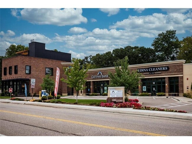 Building Photo - 4325 Chowen Ave S