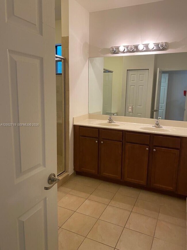 Building Photo - 15062 SW 117th Way