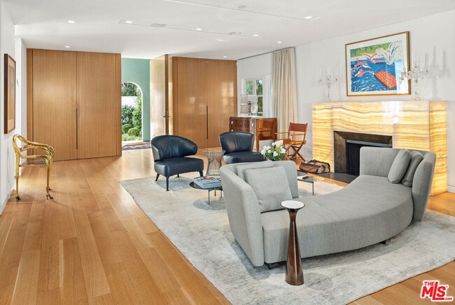 Building Photo - 165 Mabery Rd