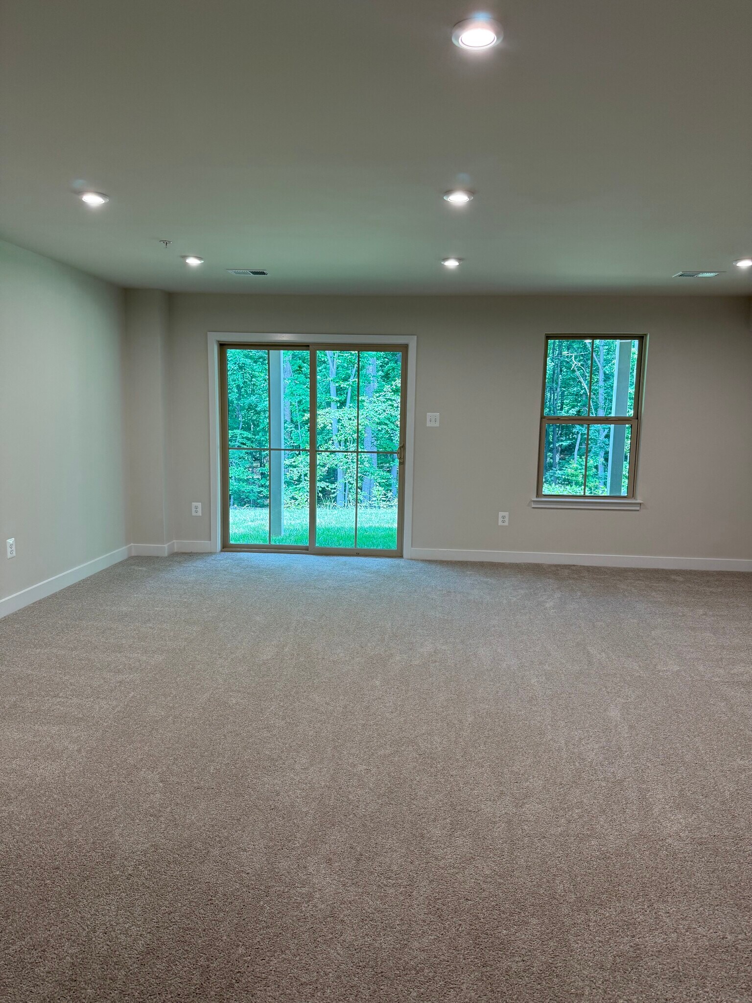 Building Photo - 9687 Klamath Ct