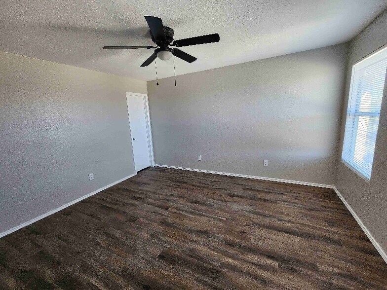 Building Photo - 7109 Little Mohican Dr