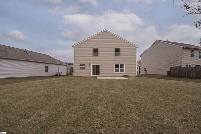 Building Photo - 213 Sweetgrass Ln