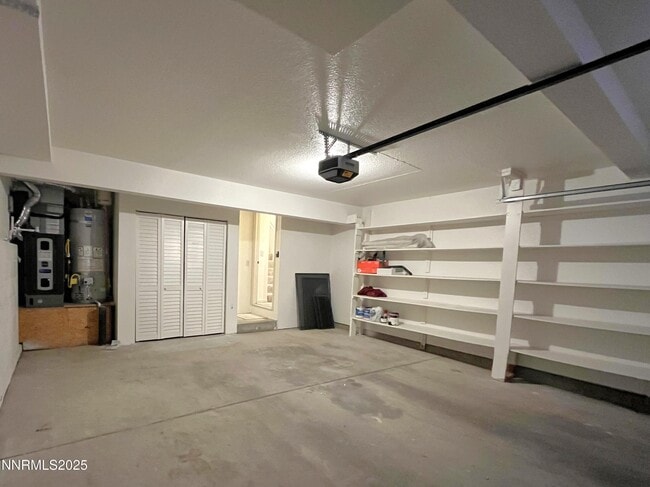 Building Photo - 2875 Idlewild Dr