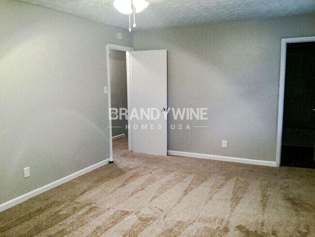 Building Photo - MOVE IN BY JULY 28TH AND HALF  OFF AUG RENT