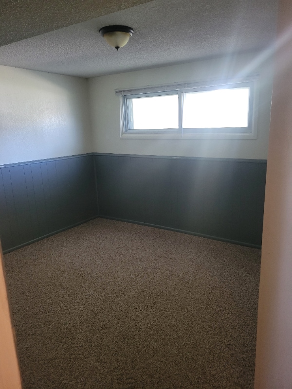 Building Photo - 1127 Ave C NW