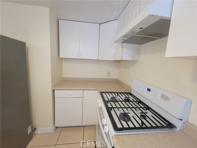 Building Photo - 23549 Maribel Ave