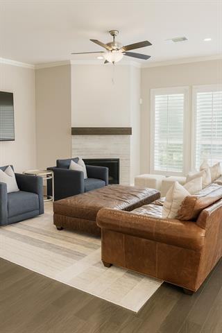 Building Photo - 111 Yale Dr