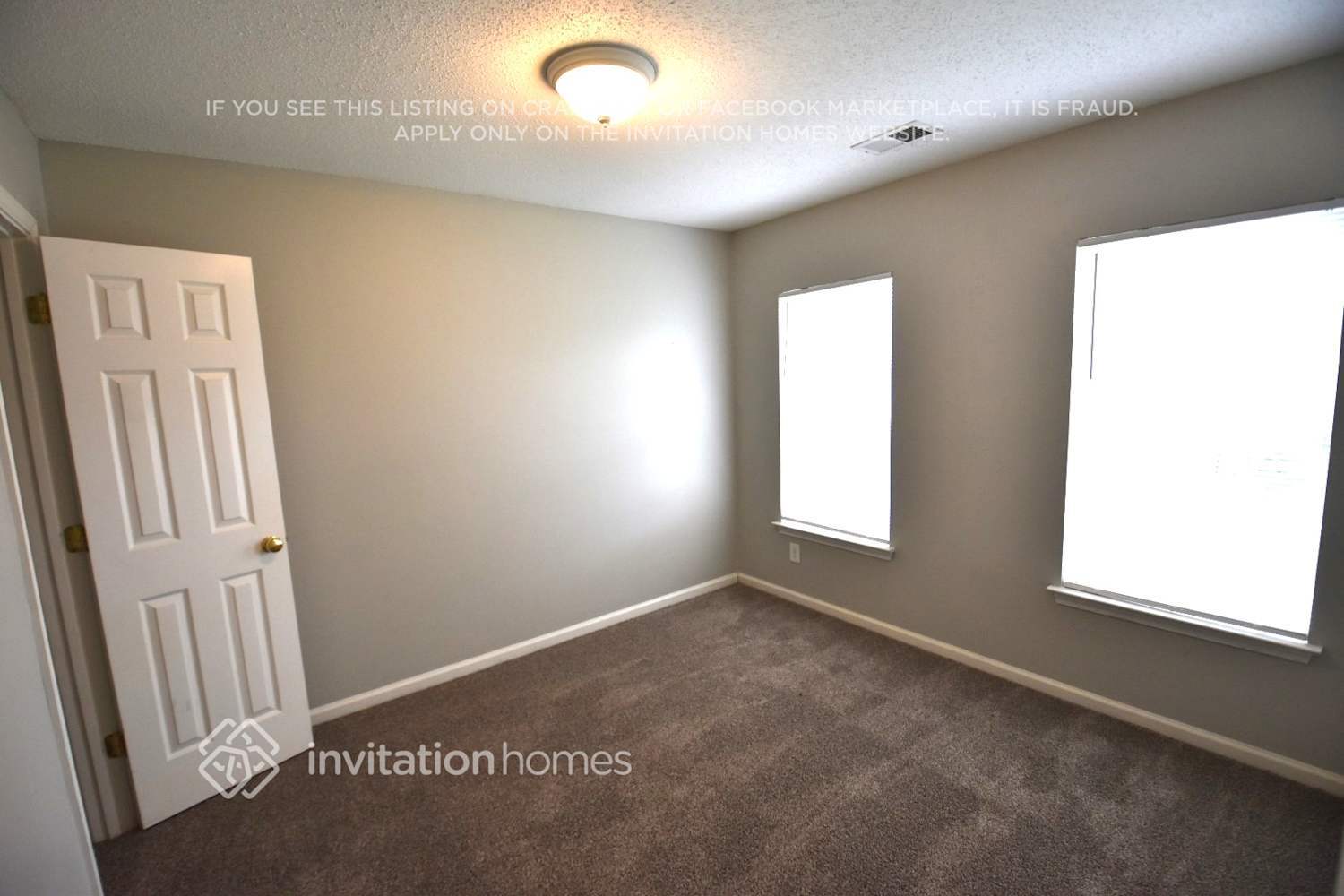 Building Photo - 211 Everett Park Dr