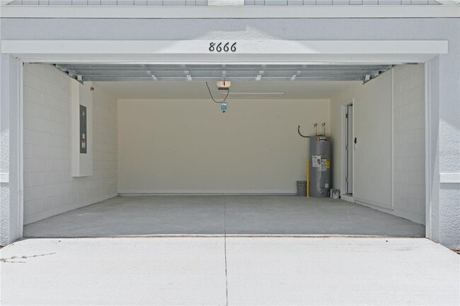 Building Photo - 8666 SW 44th Terrace