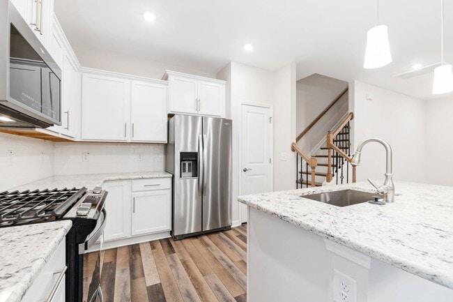 Building Photo - Well Appointed 3-Bedroom Townhome in Durham!