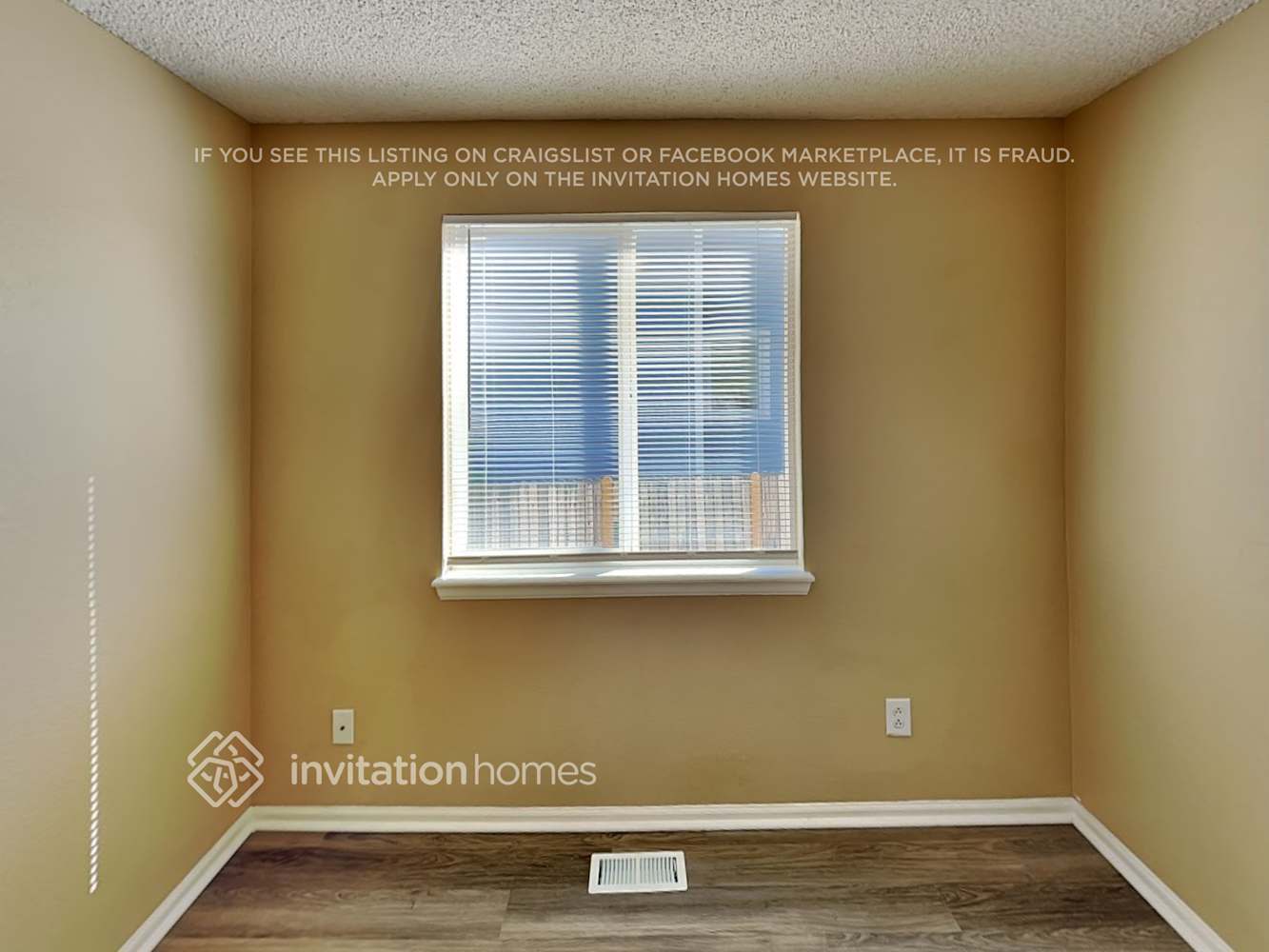 Building Photo - 4331 S Fundy St