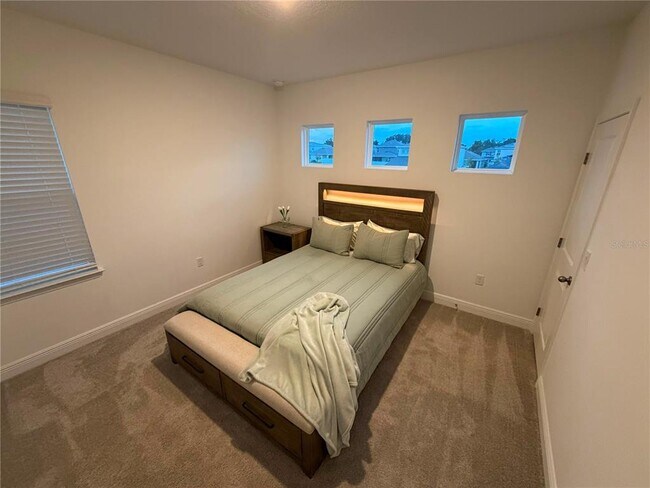 Building Photo - 2189 Sunshine Peak Dr