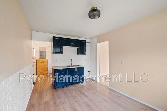 Building Photo - 15914 Dacosta St