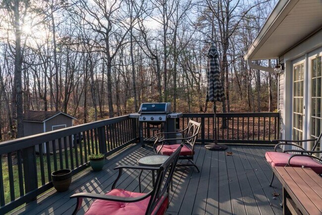 Building Photo - 7206 Sawyer Rd