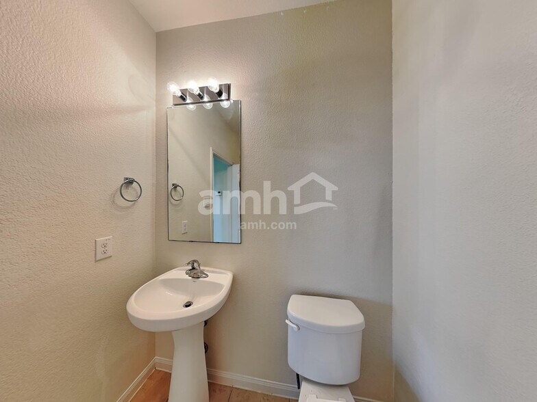 Building Photo - 19717 W.T. Gallaway St