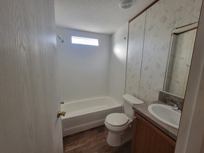 Building Photo - 4541 Deer Run Rd