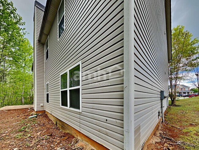 Building Photo - 31 Trayton Way